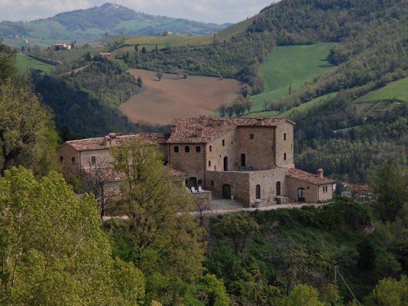 Cover-Borgo-Storico-Cisterna-Macerata-Feltria